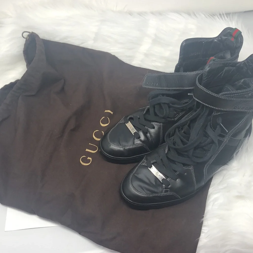 Gucci Leather High Top Strap Sneakers Men’s Size 7G Black Web Trim Italy